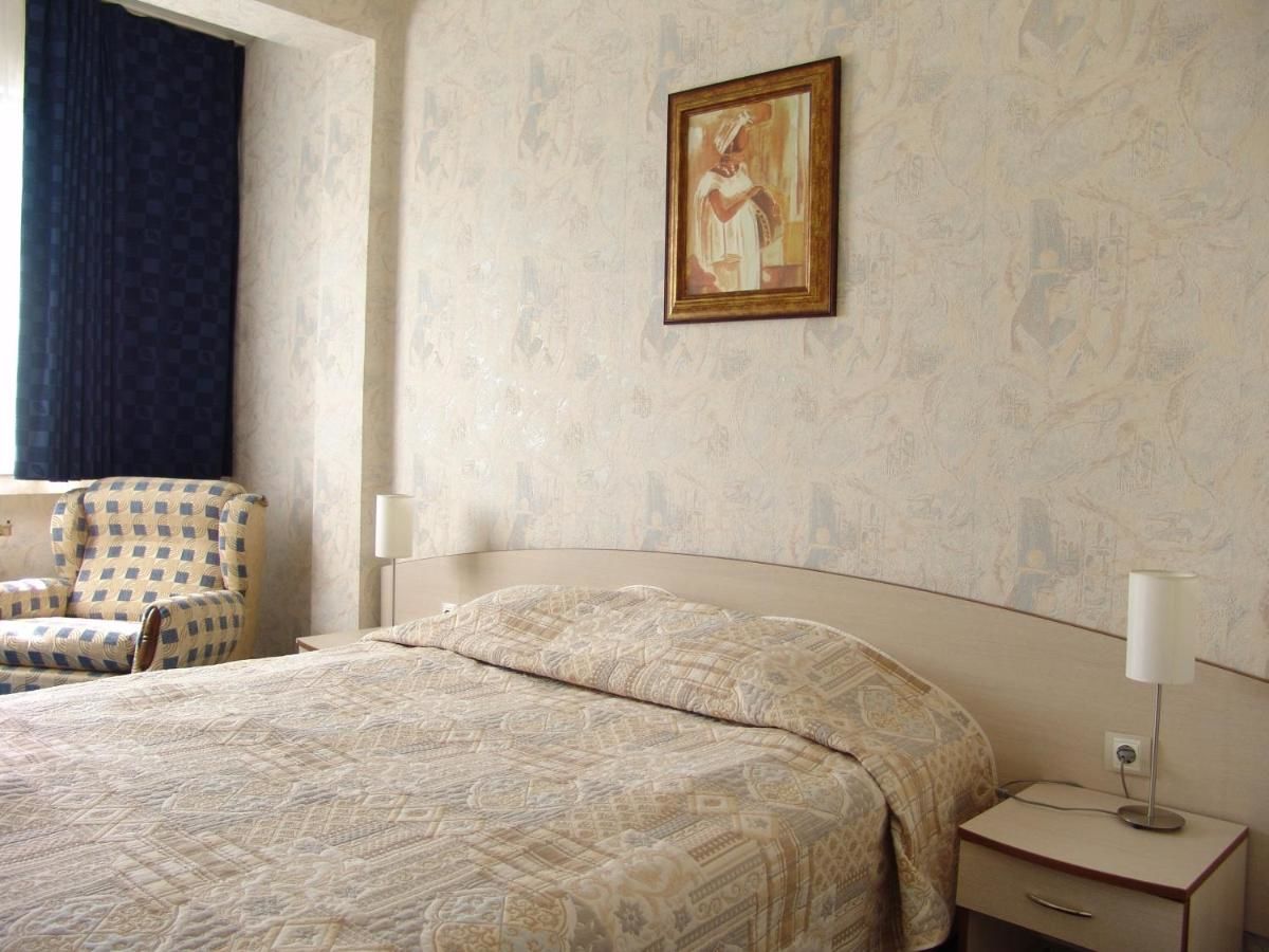 Отель Hotel Zheleznik Стара-Загора