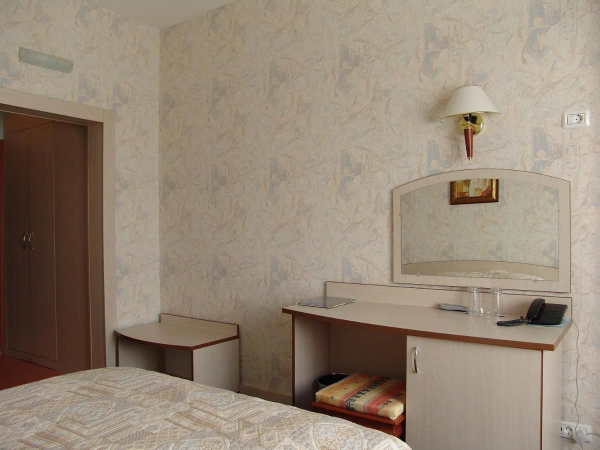 Отель Hotel Zheleznik Стара-Загора