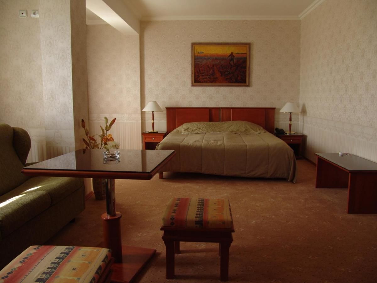 Отель Hotel Zheleznik Стара-Загора