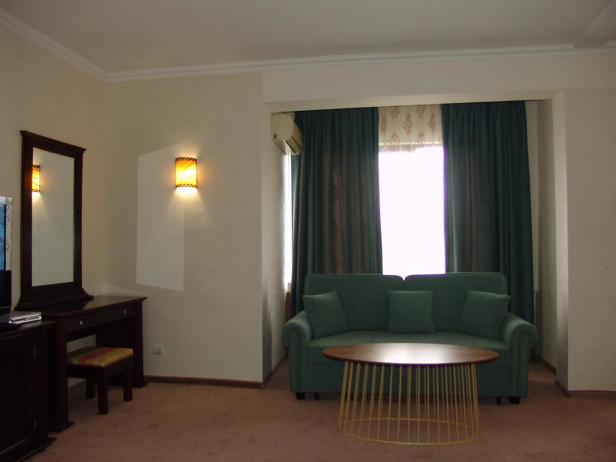 Отель Hotel Zheleznik Стара-Загора